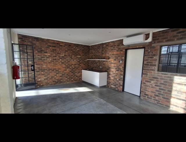 353M² BUILDING TO LET IN BENONI SOUTH
